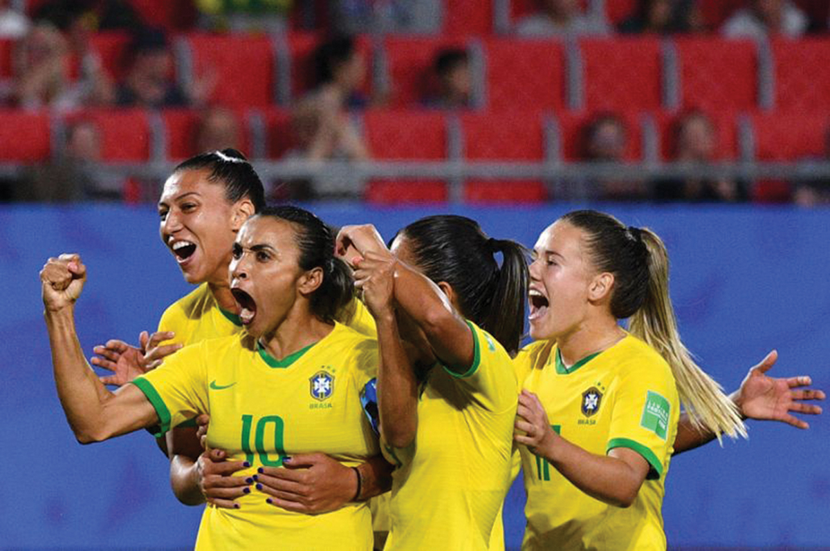 Brazili në kërkim të heronjve të rinj: kthen sytë nga femrat