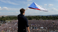 Në Çeki protesta masive kundër kryeministrit Babis
