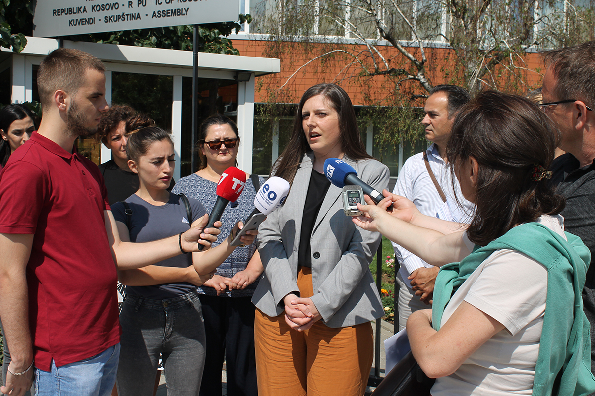 KOMF i bën thirrje Kuvendit të miratojë Ligjin për Mbrojtjen e Fëmijëve