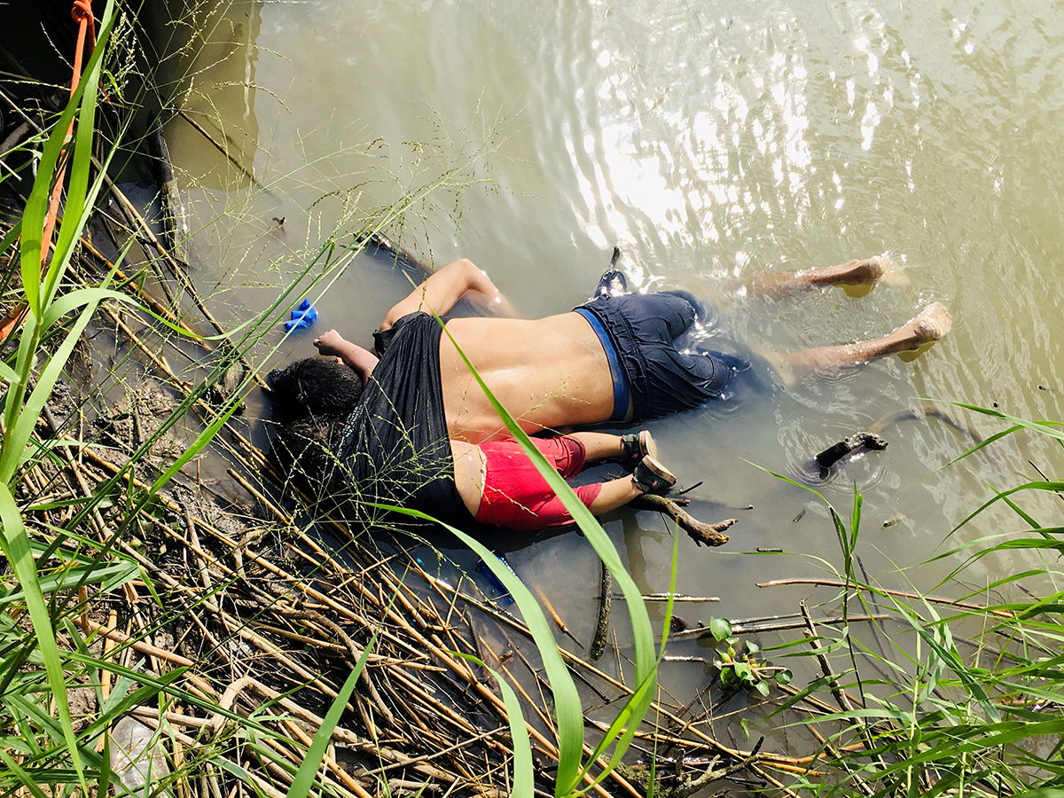 Babë e bijë fundosen në Rio Grande për “ëndrrën amerikane”