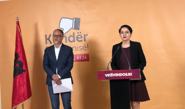 VV: Prokuroria dhe Autoriteti i Konkurrencës të hetojnë dhënien e kiosqeve në Prishtinë