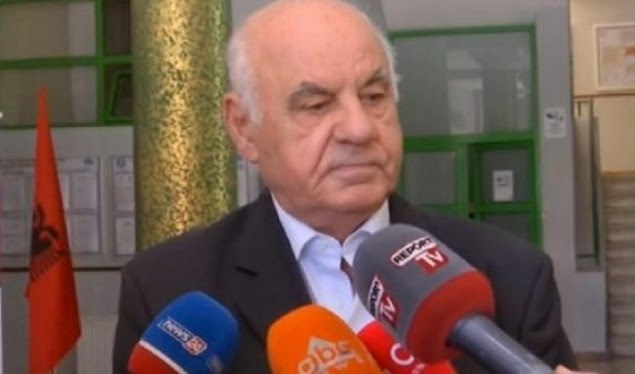 Ish-presidenti Moisiu: Nuk duheshin djegur mandatet, as bojkotuar zgjedhjet