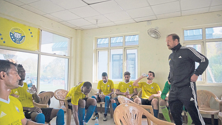 Coronavirus: Real Kashmir Coach David Robertson, Family Can Return