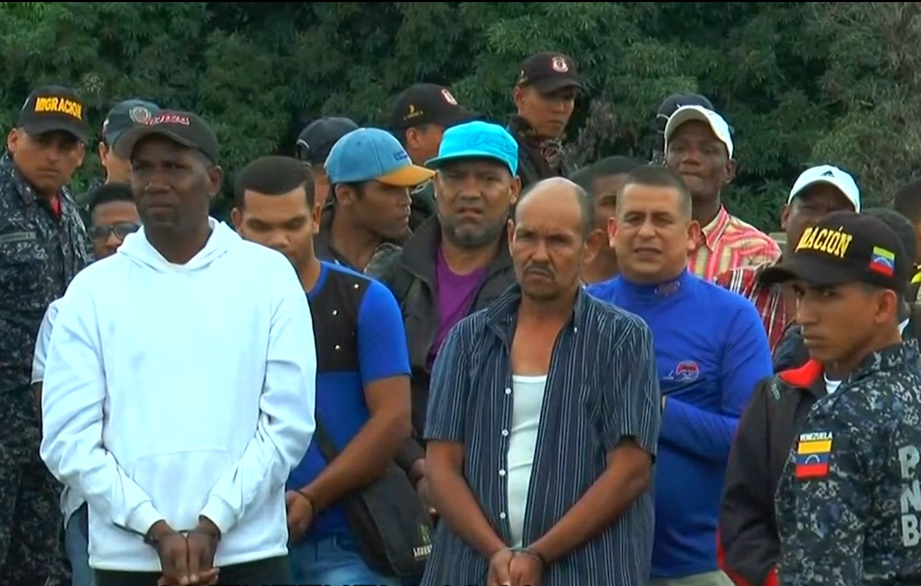 Venezuela dëbon 59 kolumbianët e arrestuar