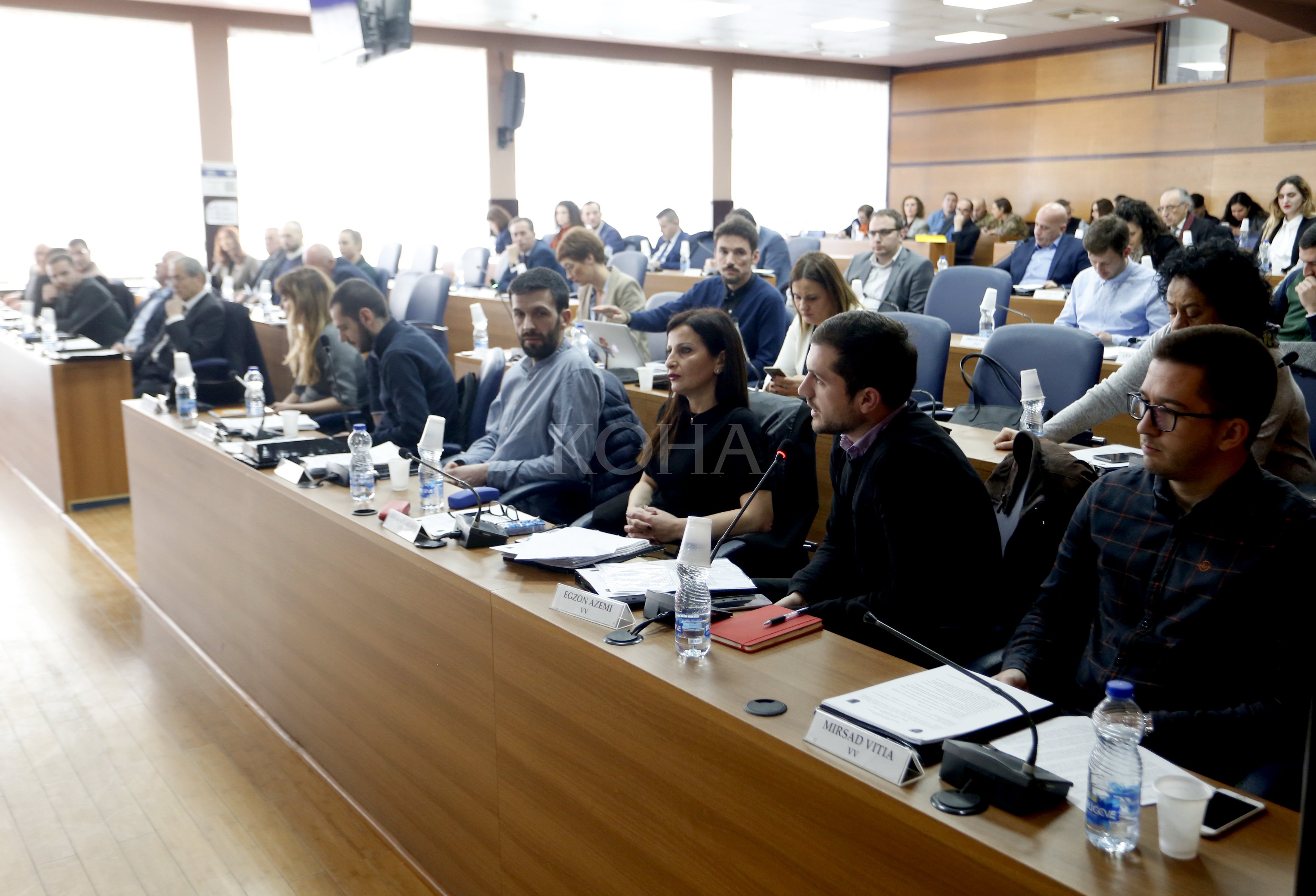 Suficitin buxhetor prej 25 milionë eurosh në kryeqytet opozita e cilëson keqmenaxhim