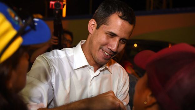 Guaido rikthehet në Venezuelë, bën thirrje për protesta masive