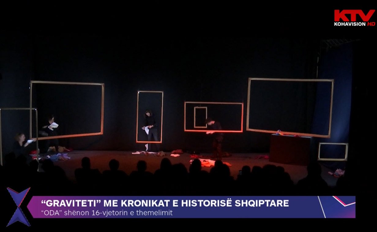 Teatri “ODA” shënon 16-vjetorin me komedinë “Graviteti”