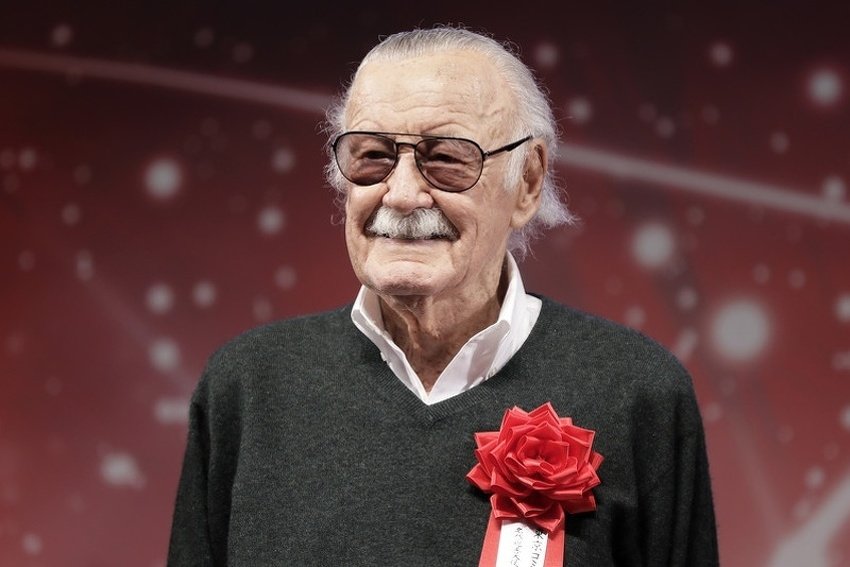Filmi "Captain Marvel" fillon me shfaqjen e skenave më të mira me Stan Lee