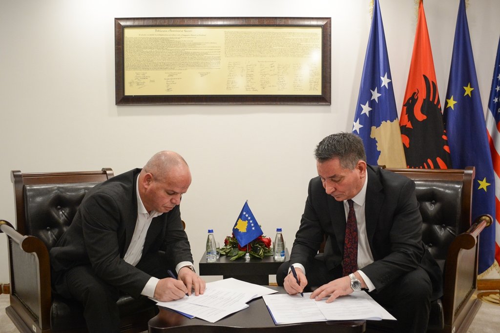 Rruga Rahovec – Xërxë do bëhet me 4 korsi, MIT-i financon në disa projekte edhe Suharekën
