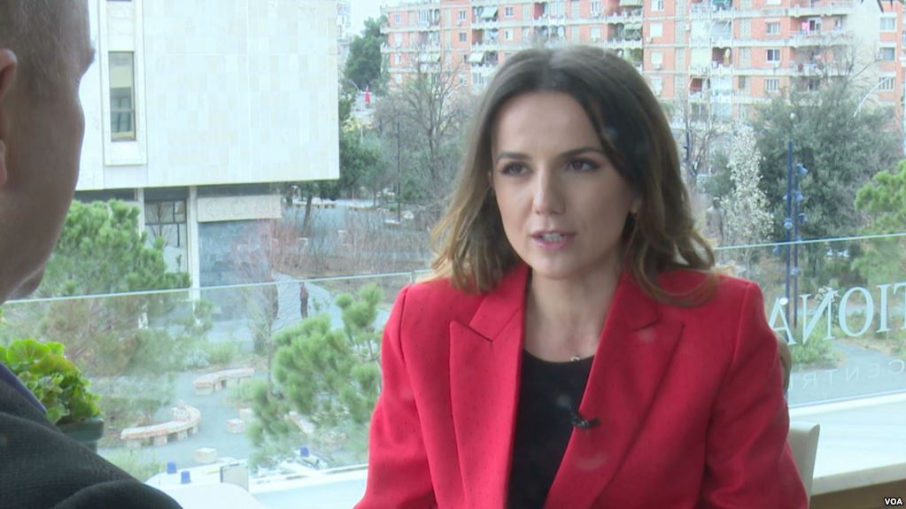 Hajdari: Nuk e djeg mandatin, respektoj Kushtetutën