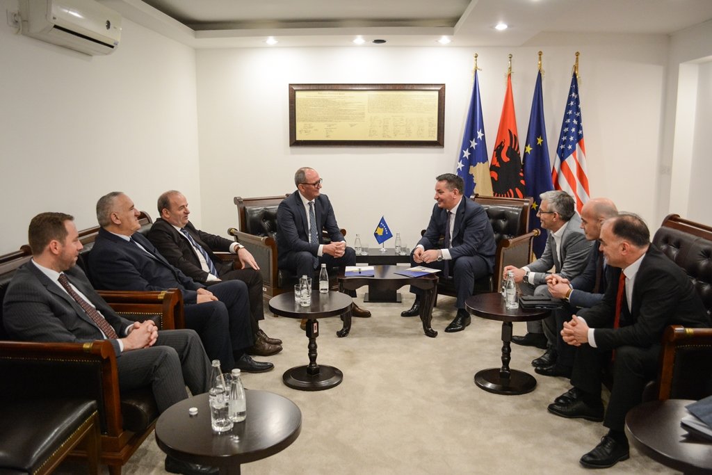 MIT-ja përkrah disa projekte lokale të Kaçanikut dhe Ferizajt
