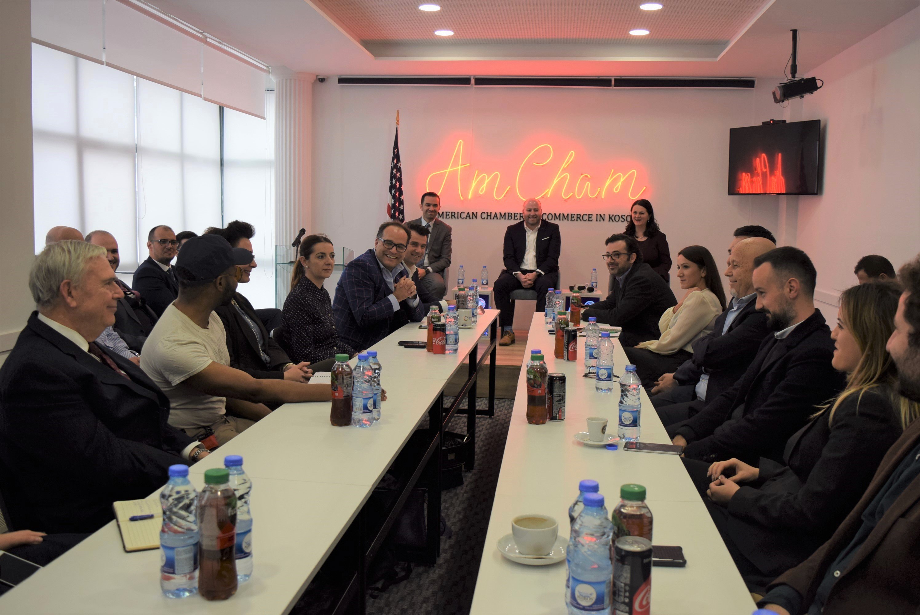 Delegacioni i bizneseve amerikane diskuton mundësitë e bashkëpunimit me bizneset kosovare