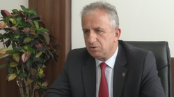 Muharremaj fton për qetësi pas grabitjes së armatosur në Suharekë