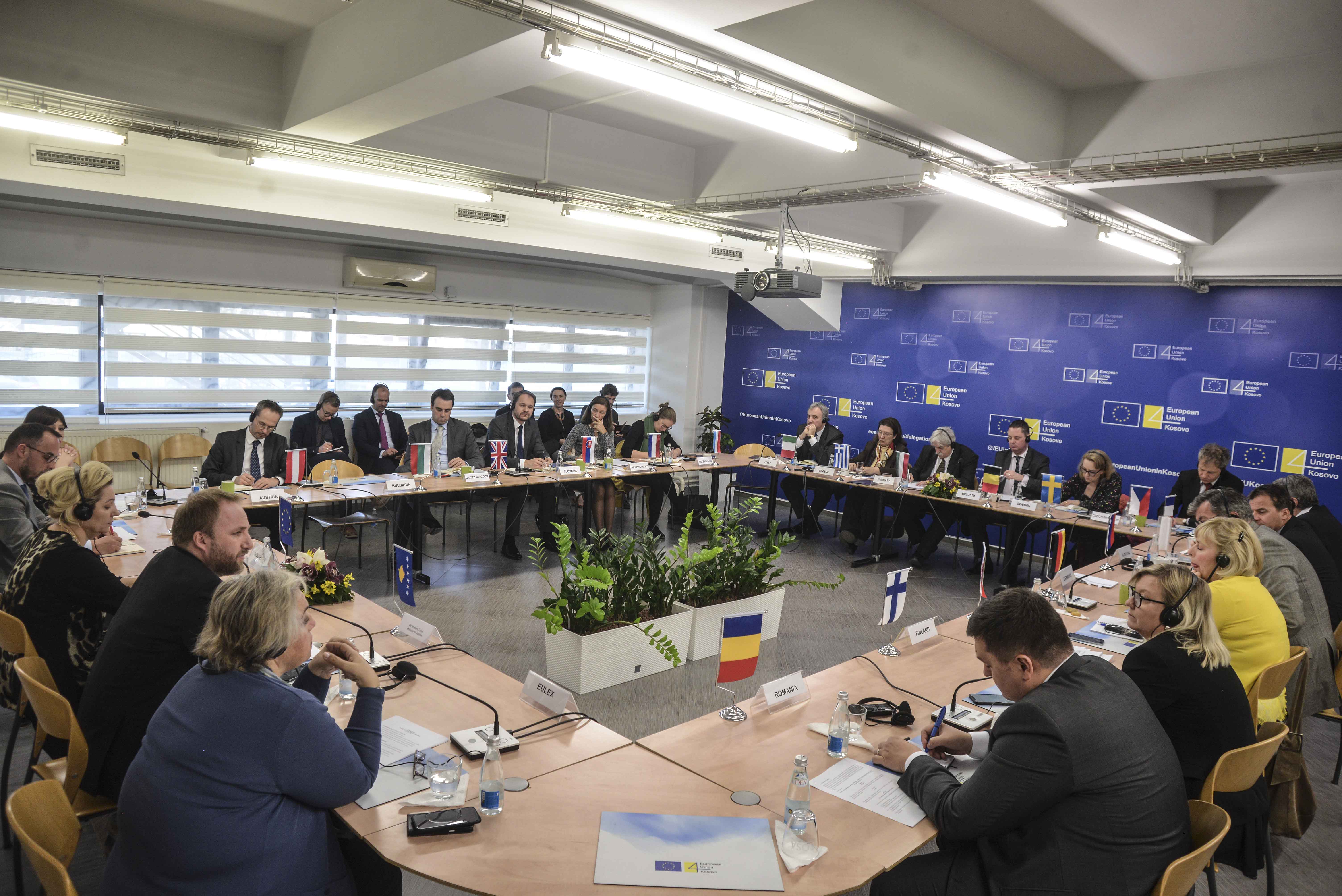 Tahiri informon ambasadorët e BE-së për zhvillimet në sundimin e ligjit