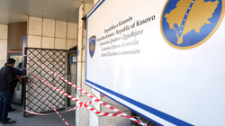 Ambasada e SHBA-së në Kosovë e shqetësuar për paralizimin e KQZ-së nga presidenti Thaçi