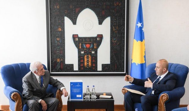 Haradinaj e konsideron të domosdoshëm kthimin e fondeve pensionale nga Serbia