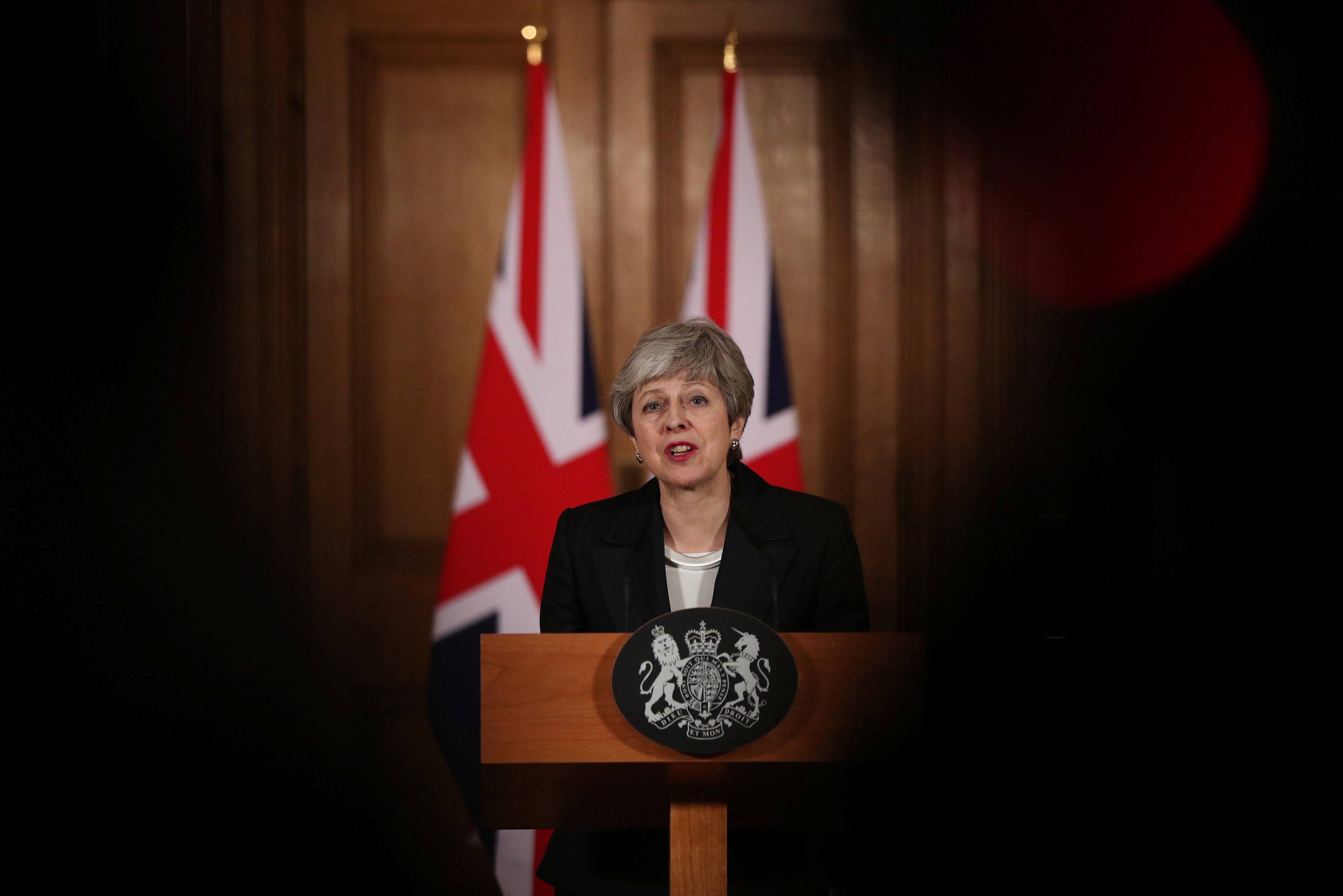 Theresa May shpreson që Britania e Madhe do të dalë nga BE me një marrëveshje