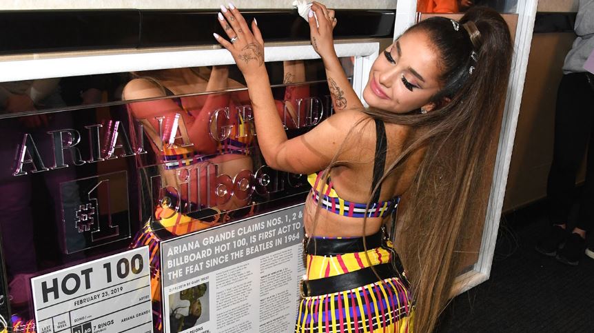 Ariana Grande thyen një tjetër rekord në Spotify