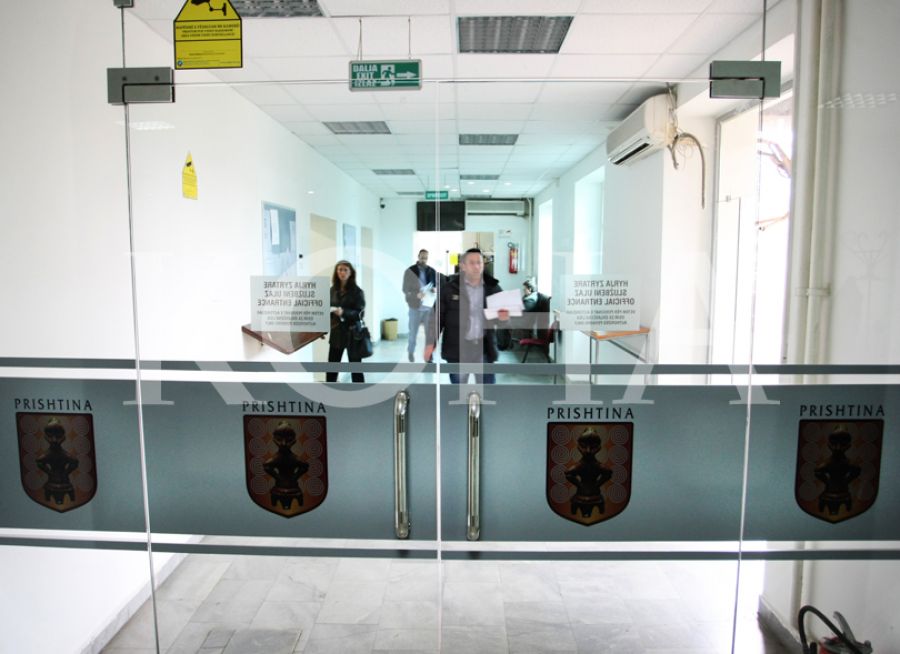 Agjencia e Regjistrimit Civil thotë se ende nuk është përzgjedhur operatori për furnizim me dokumente të Gjendjes Civile
