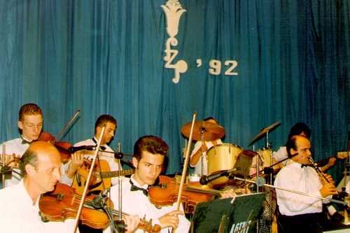 Në qershor “Zambaku i Prizrenit 2019”, ftohen kompozitorët dhe interpretuesit