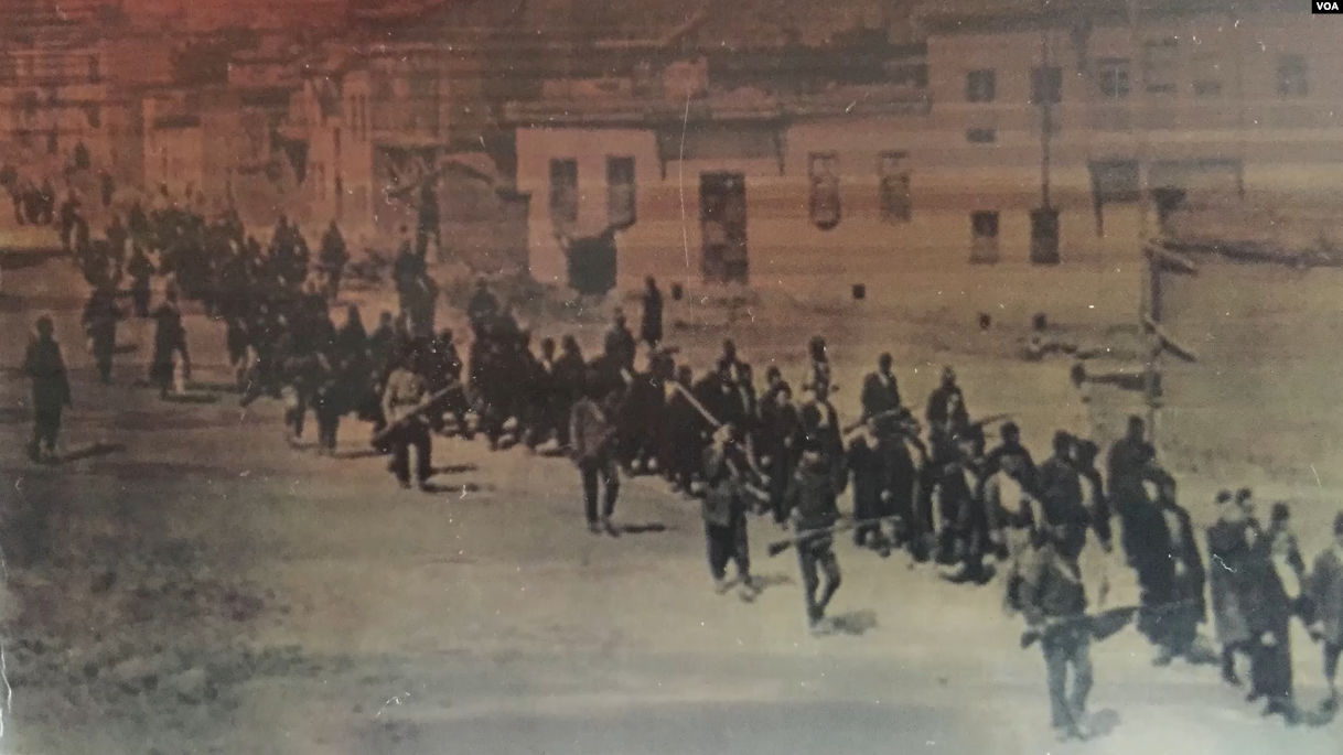 Historiani Butka sjell dëshmi të reja për masakrën e Tivarit: Shqipëria e Jugosllavia vranë rreth 4 mijë djem të Kosovës 