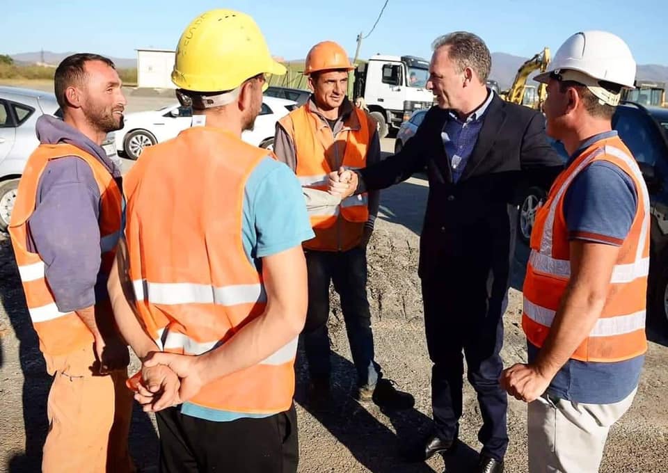 Limaj: Institucionet përkrahin çdo iniciativë të sindikatave që punëtorëve ua mundëson përmirësimin e kushteve