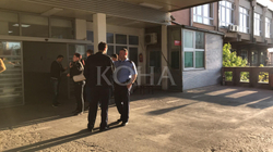 Tre të mitur theren me thikë në një shkollë në Prishtinë