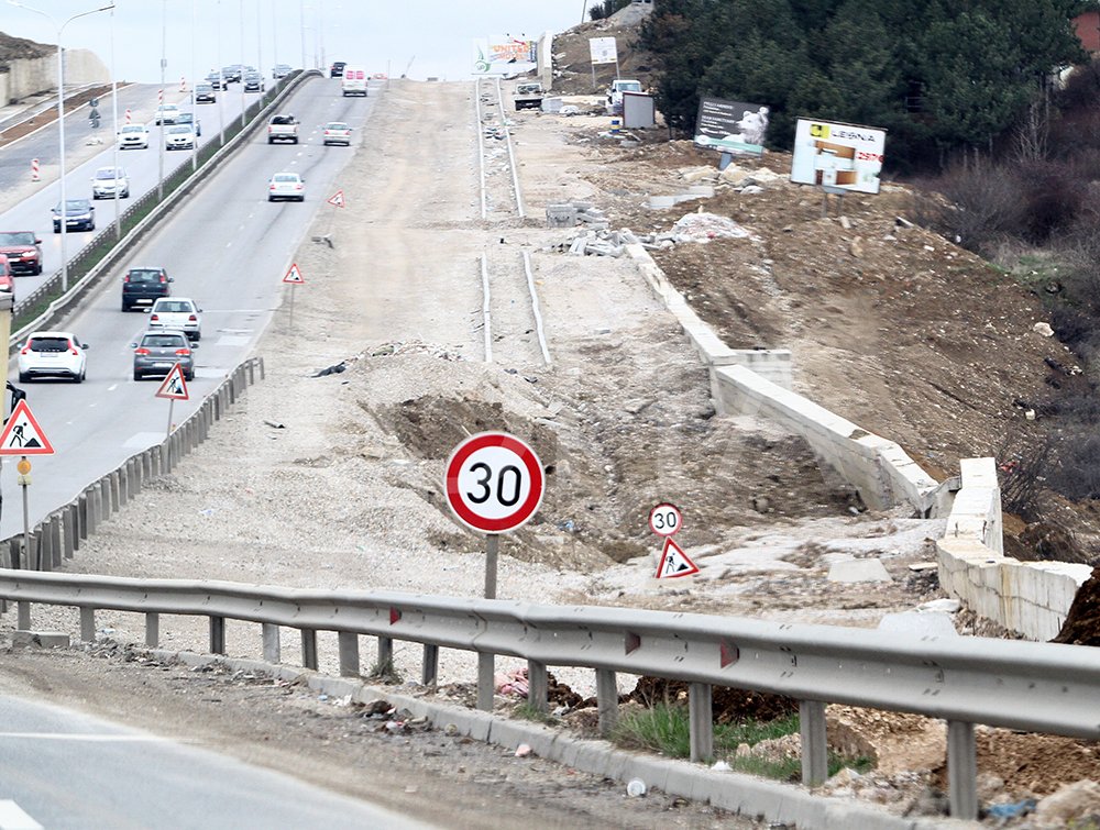 A po e merr “Bechtel&Enka” edhe një rregullim rruge në Kosovë