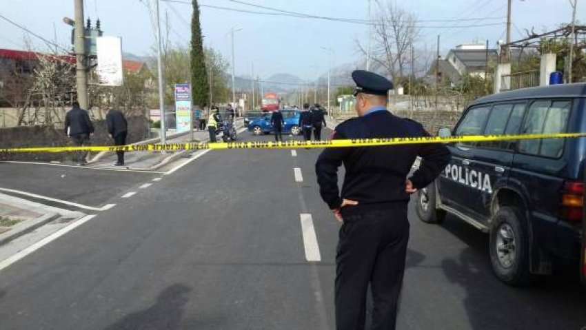 Në Berat përplas një 3 vjeçar për vdekje, shoferi i veturës largohet nga vendngjarja
