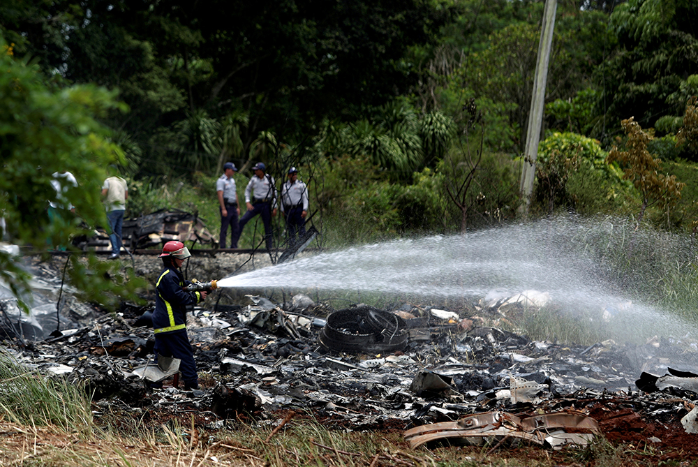 Një vit pas rrëzimit të Boeing 737 në Havana, hetuesit zbulojnë gabimet e ekuipazhit
