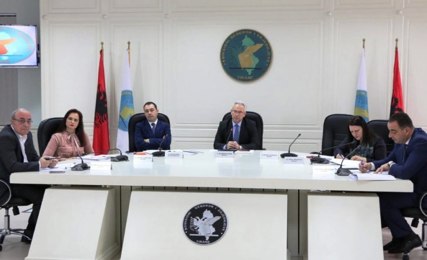 Opozita që dogji mandatet pa përfaqësues në KZAZ