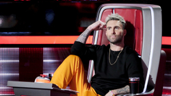 Adam Levine largohet nga “The Voice”