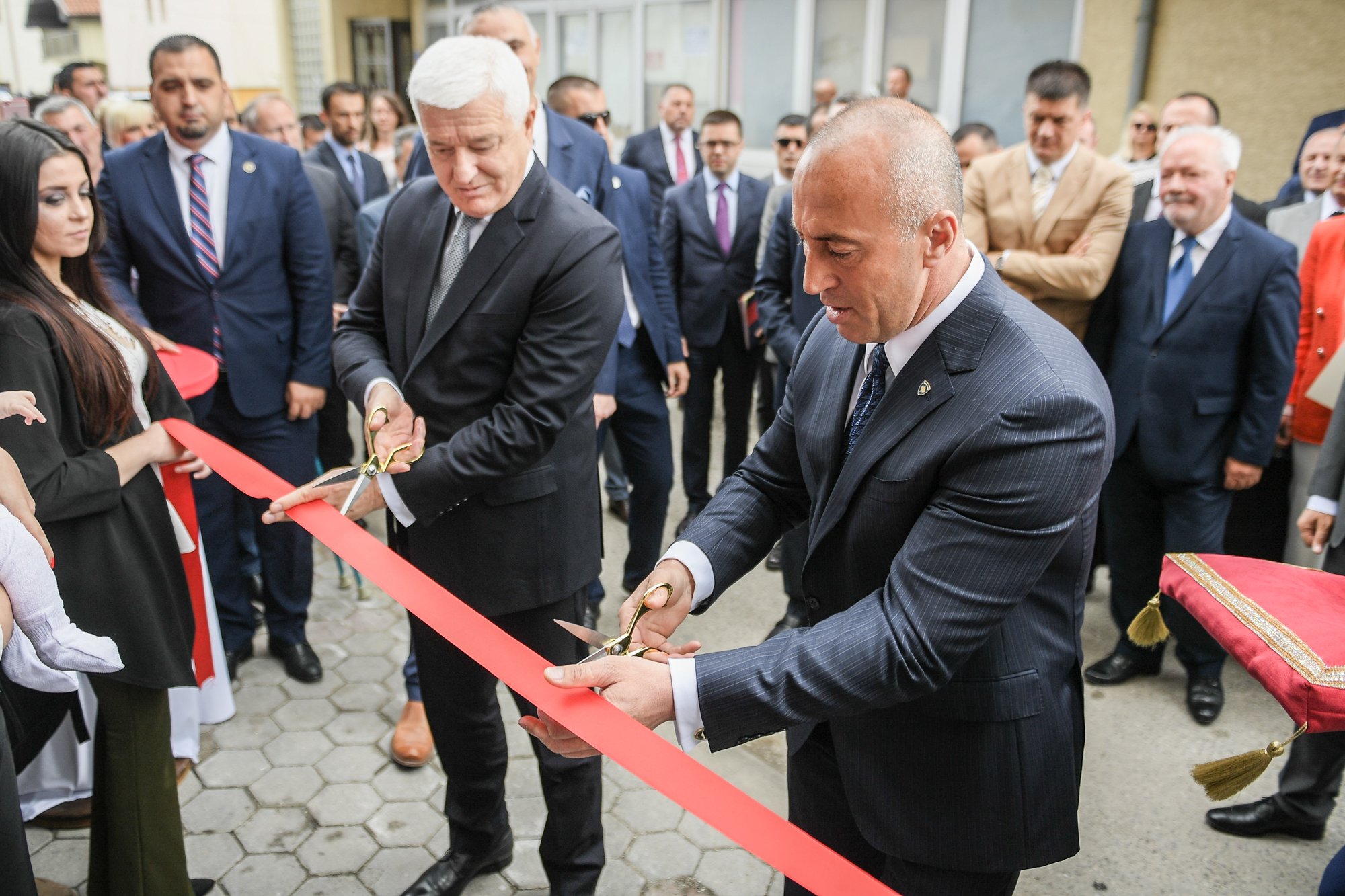 Hapet Qendra për zhvillim të komunitetit malazez, Markoviq e Haradinaj thonë se është urë lidhëse mes dy vendeve
