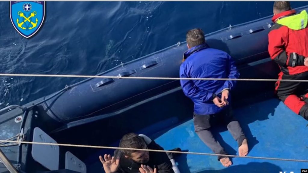 Ish-oficeri i Marinës Shqiptare arrestohet me 104 kg kokainë në Greqi dhe 825 mijë euro