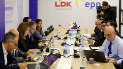 Nis takimi mes LDK-së e VV-së