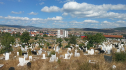 Kushtetuesja e qartëson statusin e pronës së destinuar për varrezat e reja në Gjilan