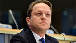 Varhelyi optimist se Bosnja mund të marrë në dhjetor statusin e vendit kandidat