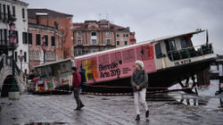 Mbyllet Bienalja e Venecias