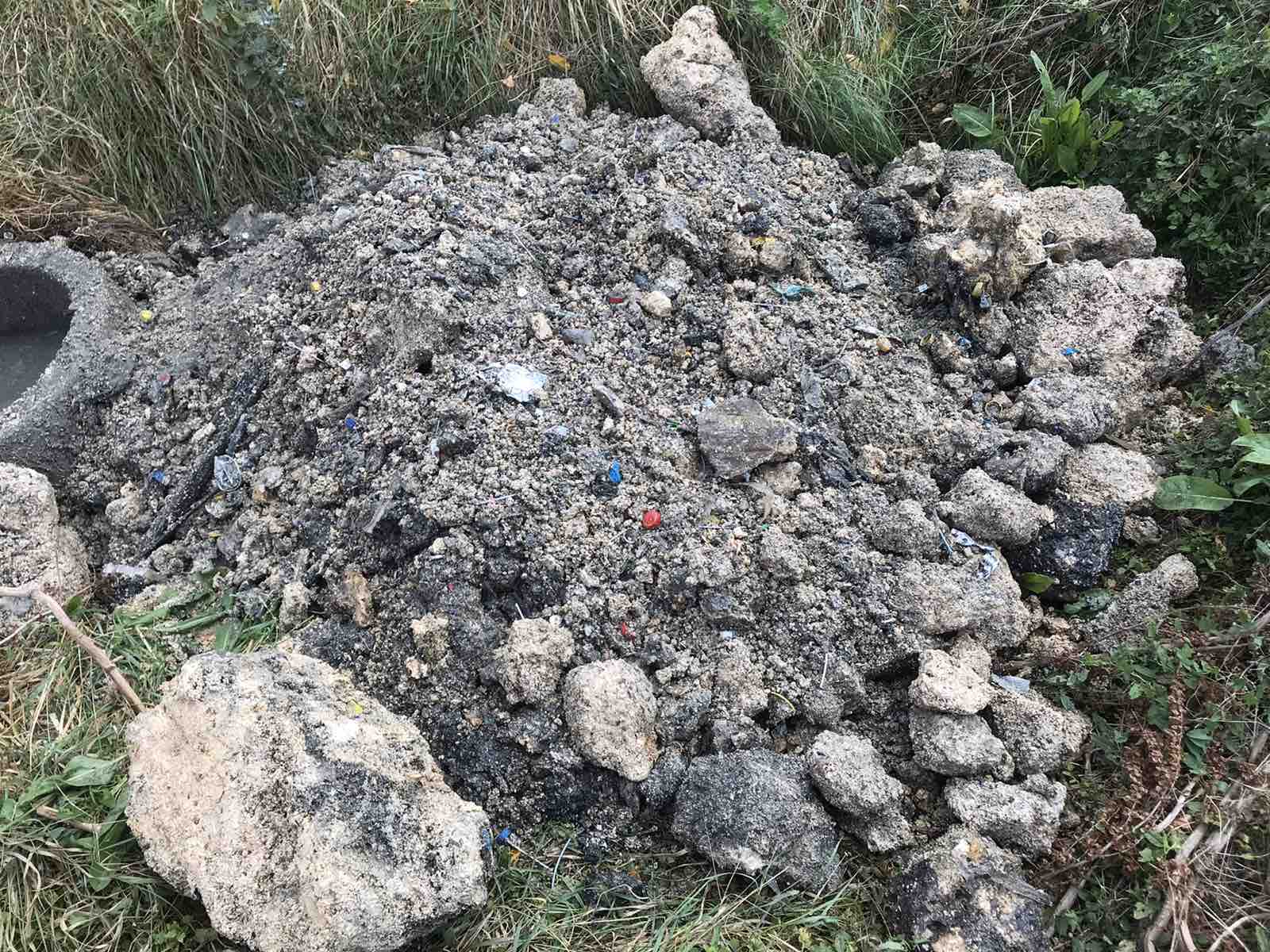 KRUP lut qytetarët të mos hudhin mbeturina të lëngëta e të ngurta në rrjetin e kanalizimeve