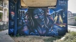 Mbulohet një mural te rrethi i Fushë Kosovës, apel të identifikohet kompania që e bëri