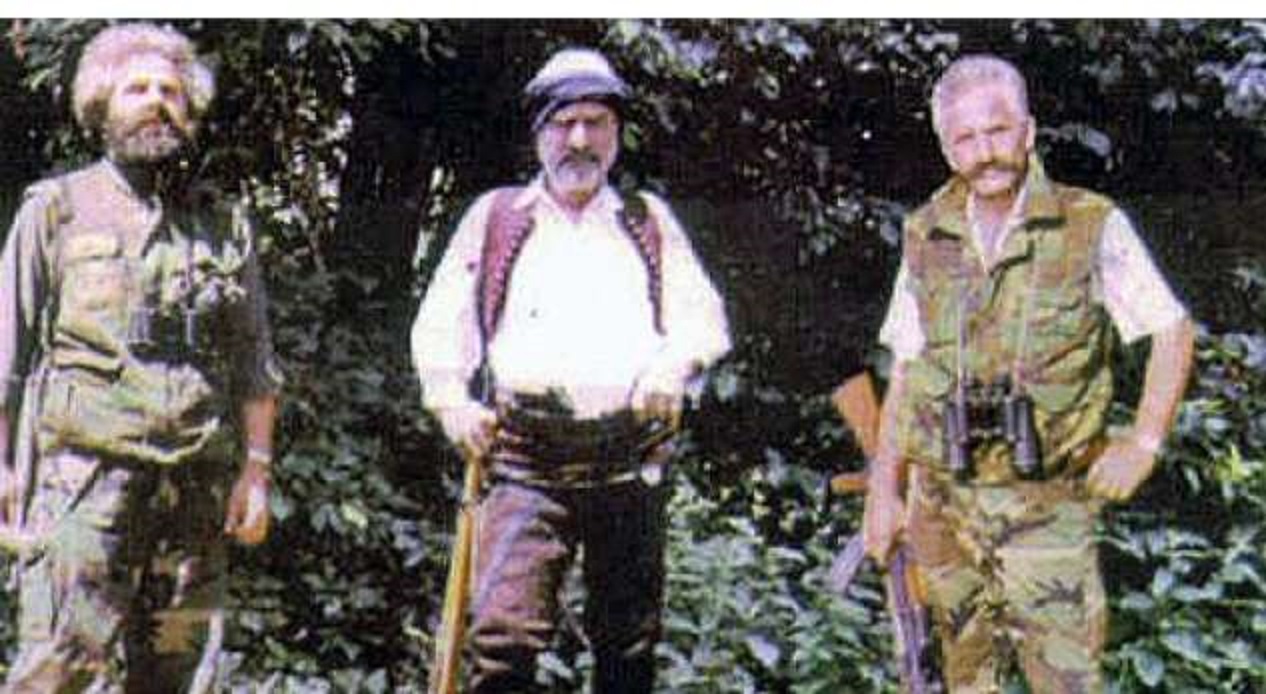Më 28 Nëntor Drenasi bëhet me shtatoret e Shaban, Hamëz dhe Adem Jasharit