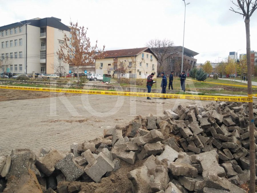 Nga gërmimet në Prishtinë, as në ditën e dytë nuk u gjet ndonjë mbetjeje mortore