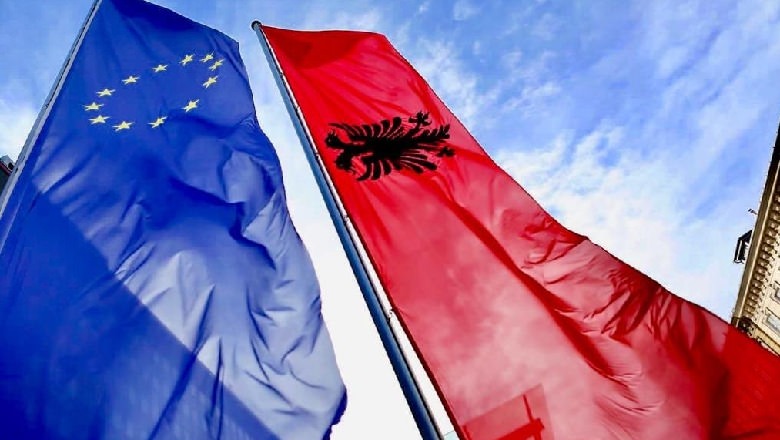 BE: Në Ditën e Pavarësisë, mendimet tona janë për popullin shqiptar