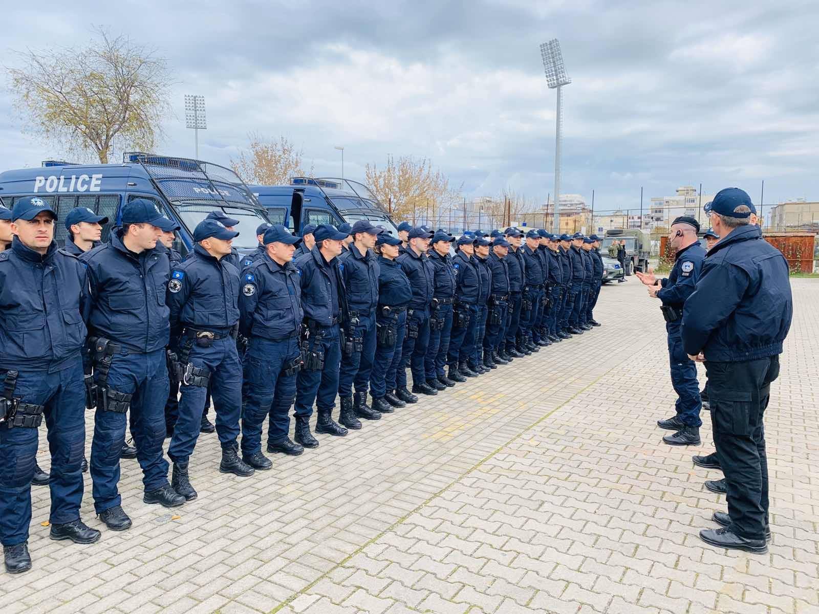 Në Shqipëri nisen edhe 60 operatorë të njësive speciale të Policisë së Kosovës