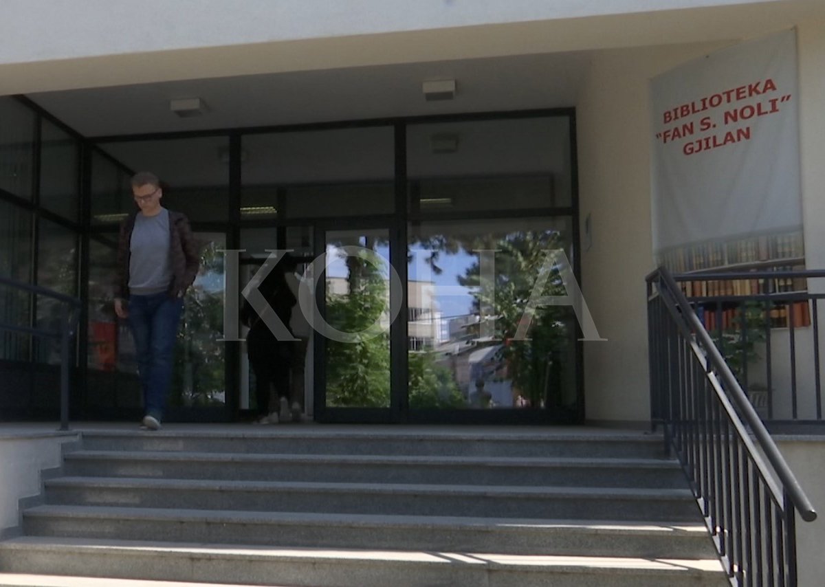 LDK-ja në Gjilan, fushatë në bibliotekë - u pengoi studentëve e stafit, kritikohet nga opozita