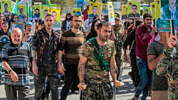 Kurdët të tmerruar nga Turqia, thirrje civilëve: Rrëmbeni armët