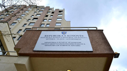Reagon MPJ - Shkrimtarit Handke duhet t’i merret çmimi Nobel