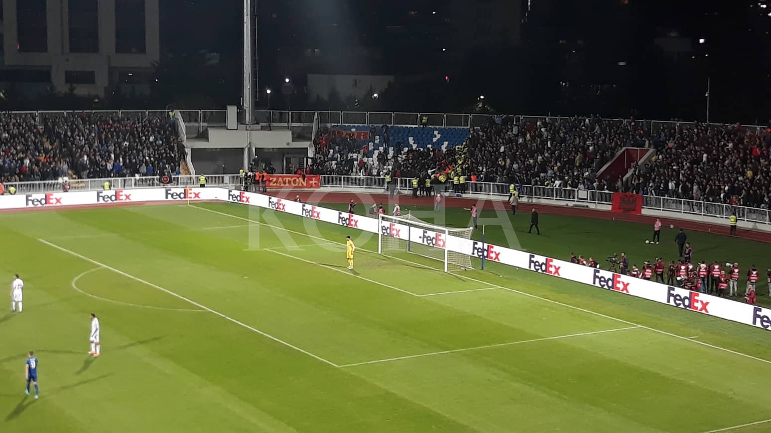 Sigurimi parandalon përleshjen e tifozëve në “Fadil Vokrri”
