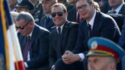 AP: Rusia e Serbia zotohen të forcojnë lidhjet, megjithë përpjekjen e Beogradit për t’iu bashkuar BE-së