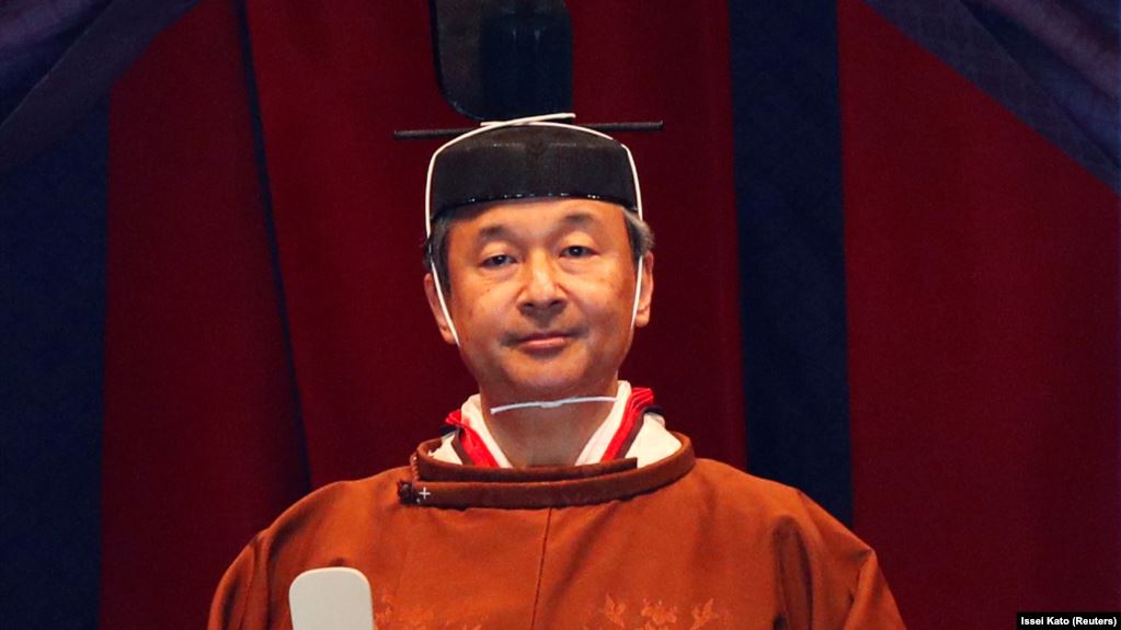 Perandori Naruhito ngjitet zyrtarisht në fronin japonez